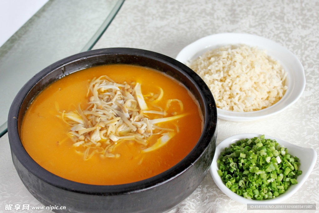 金针菇汤饭