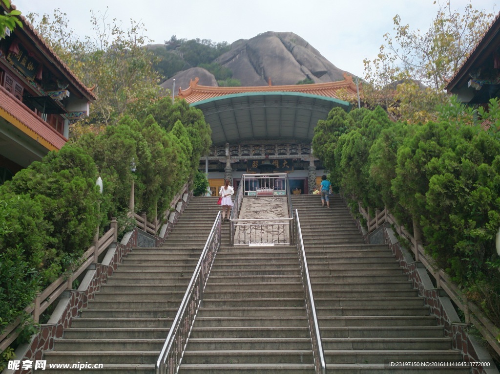 龙泉岩石阶