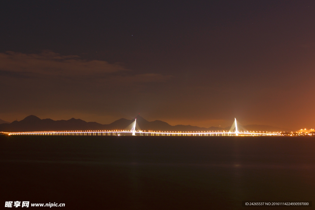 深圳湾夜景