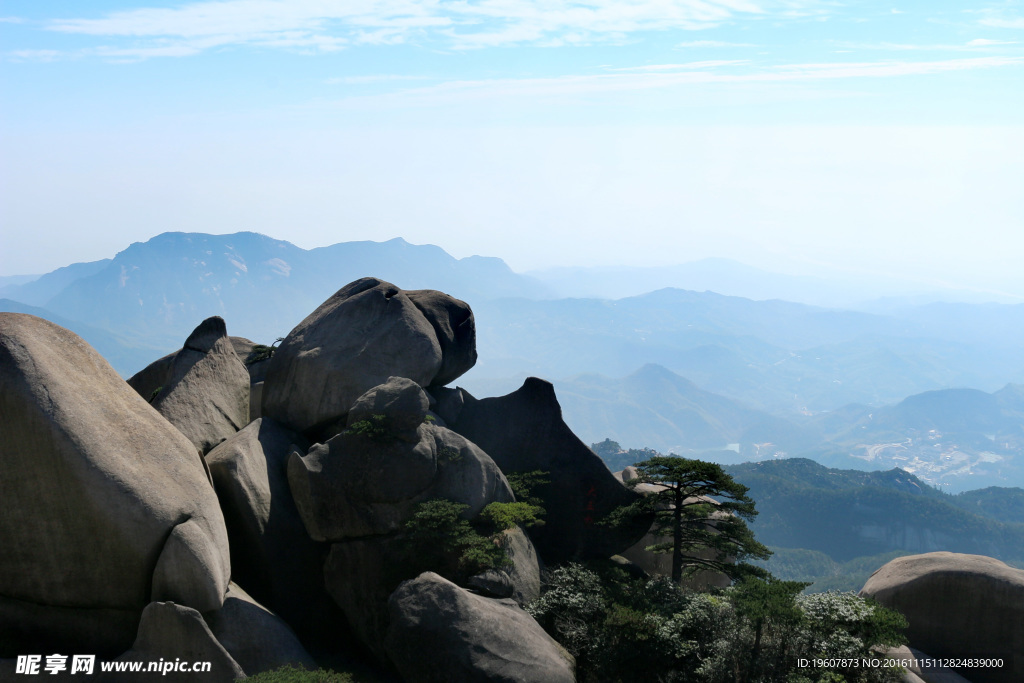 天柱山