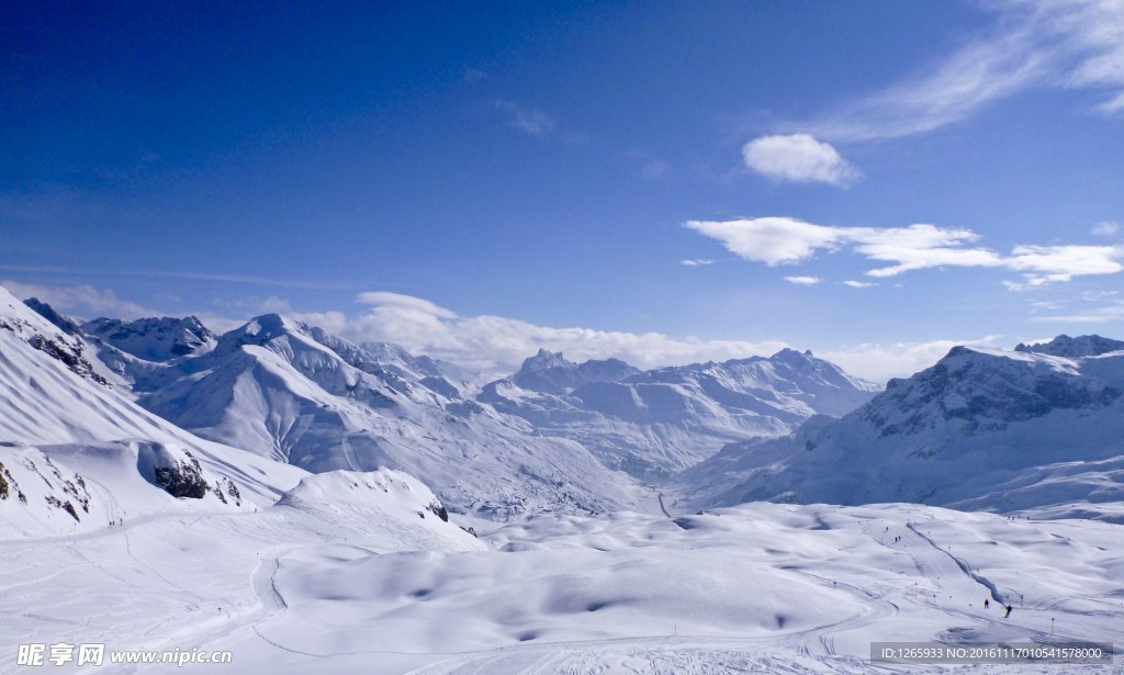 雪景 山峰 蓝天