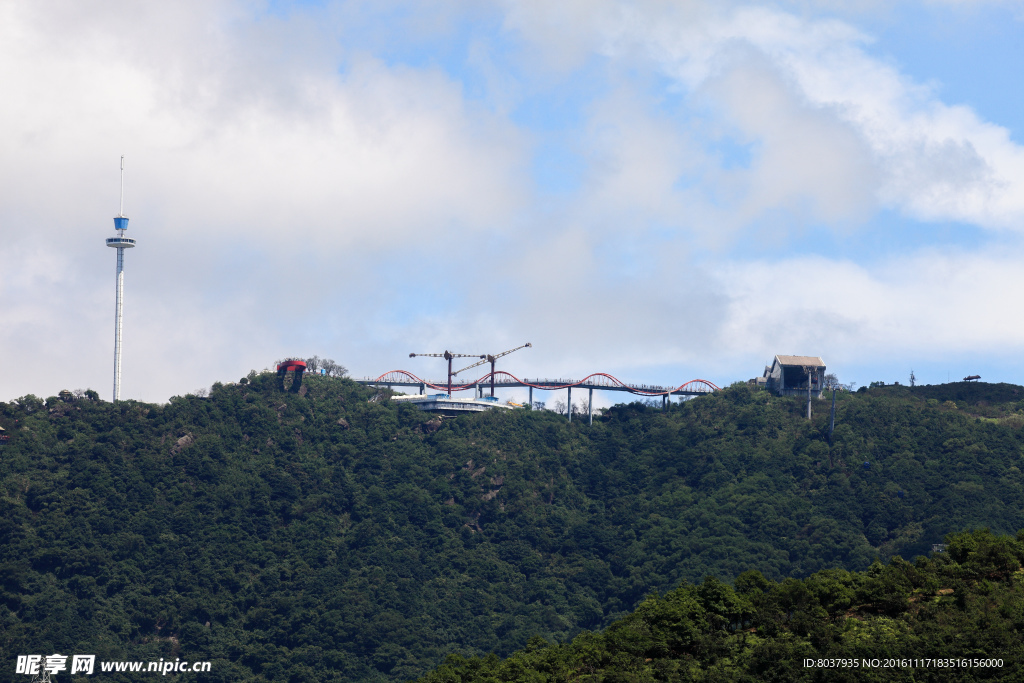 大侠谷山顶