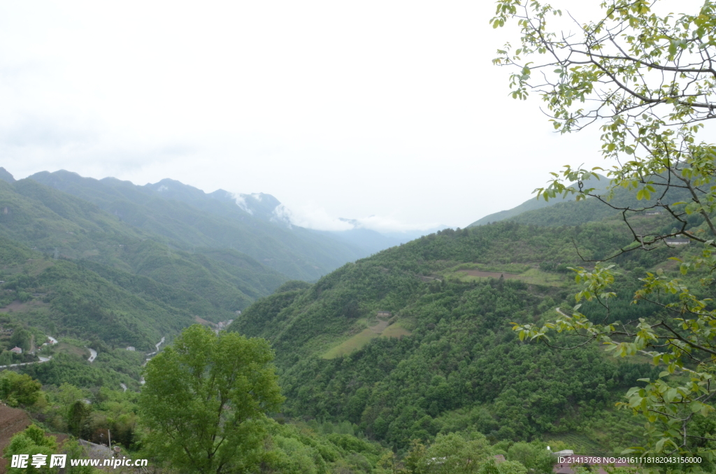 名山大川
