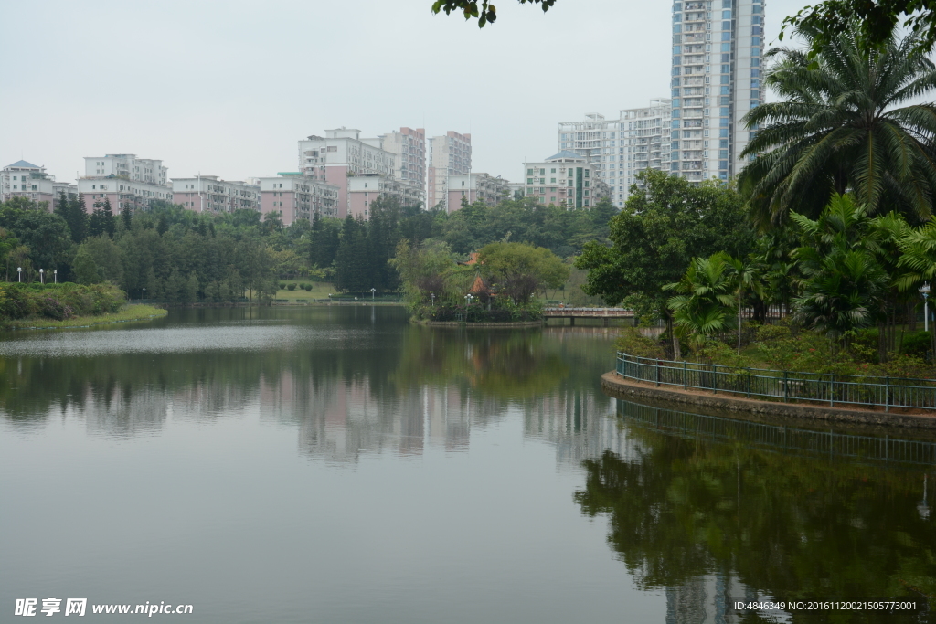 湖边风景