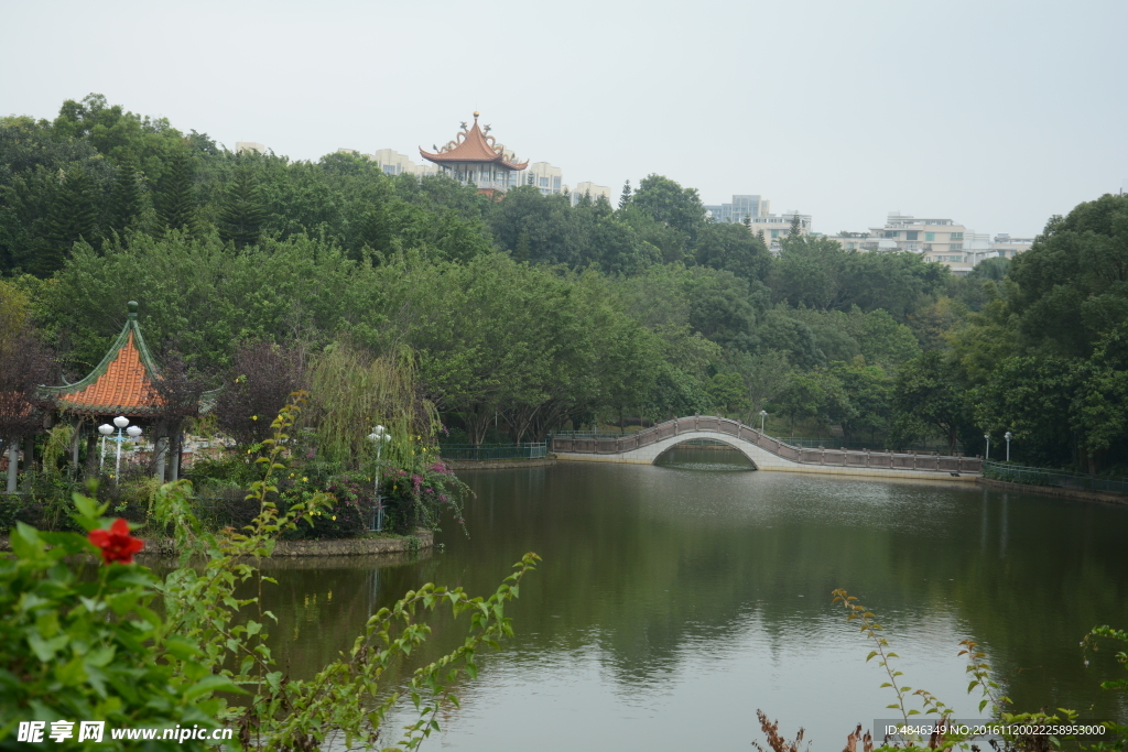 湖边风景