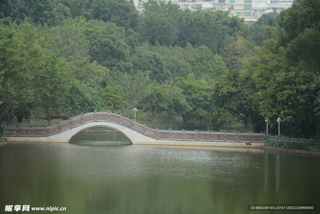 湖边风景