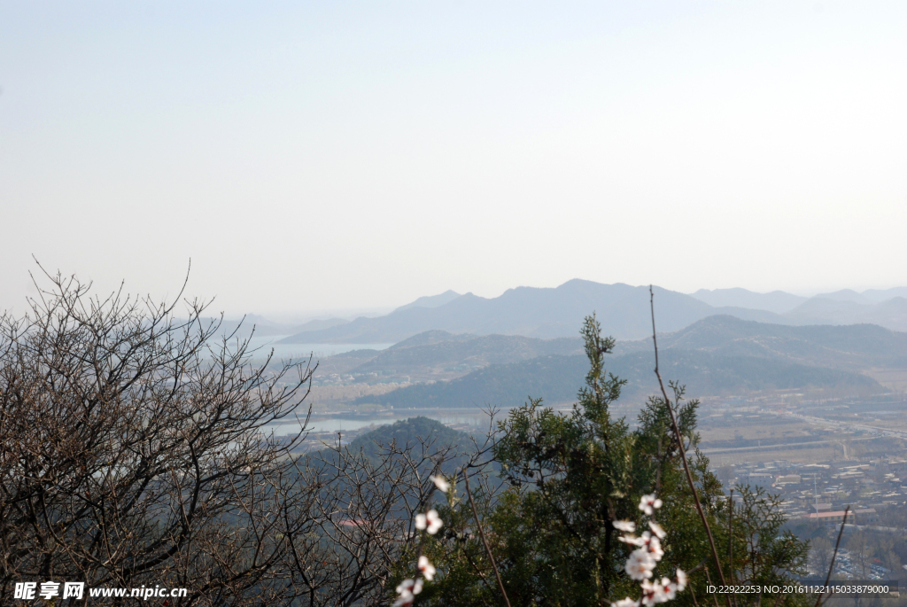 远去的群山