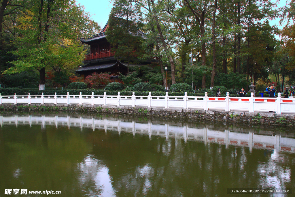 栖霞山红叶 栖霞古寺