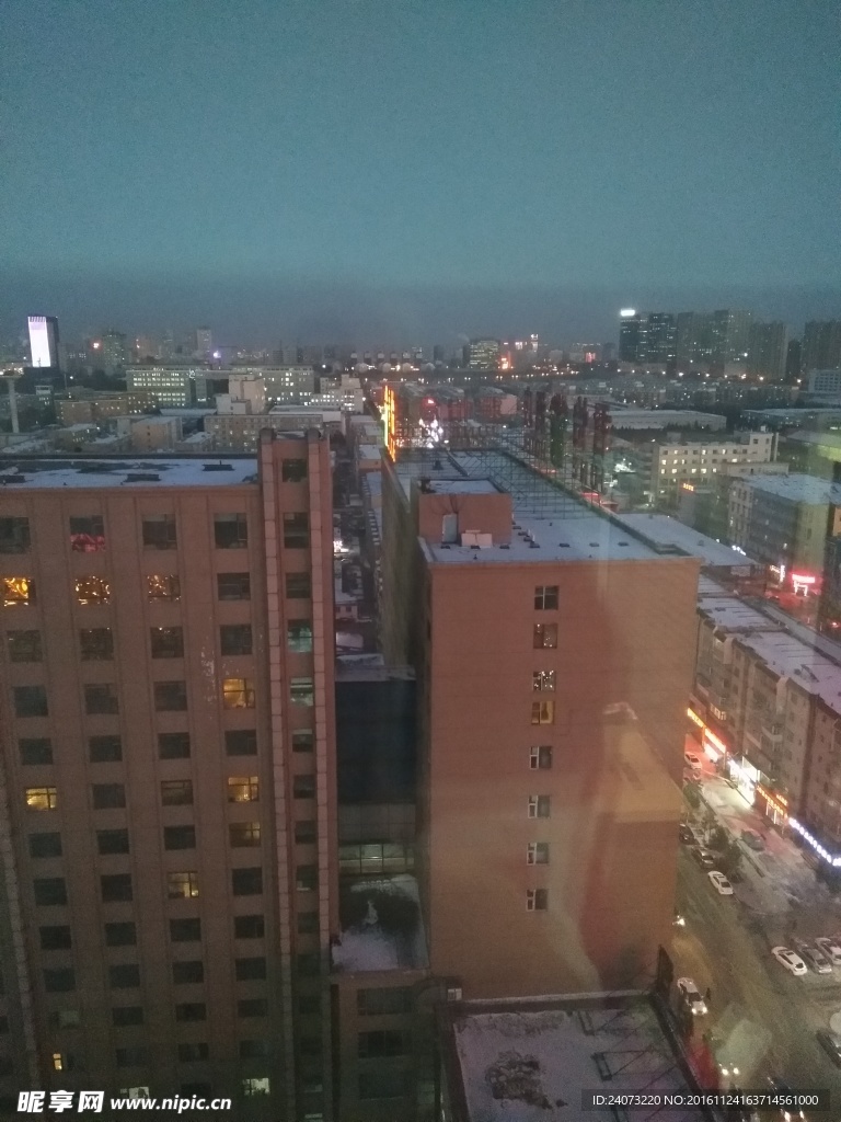 傍晚城市