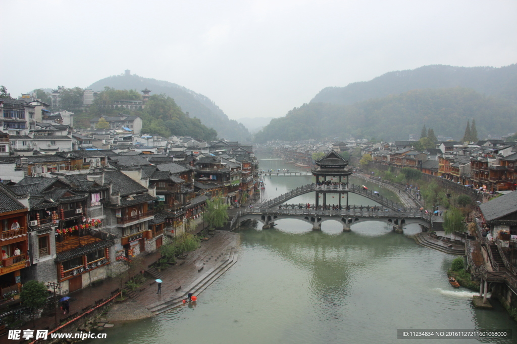 凤凰古城