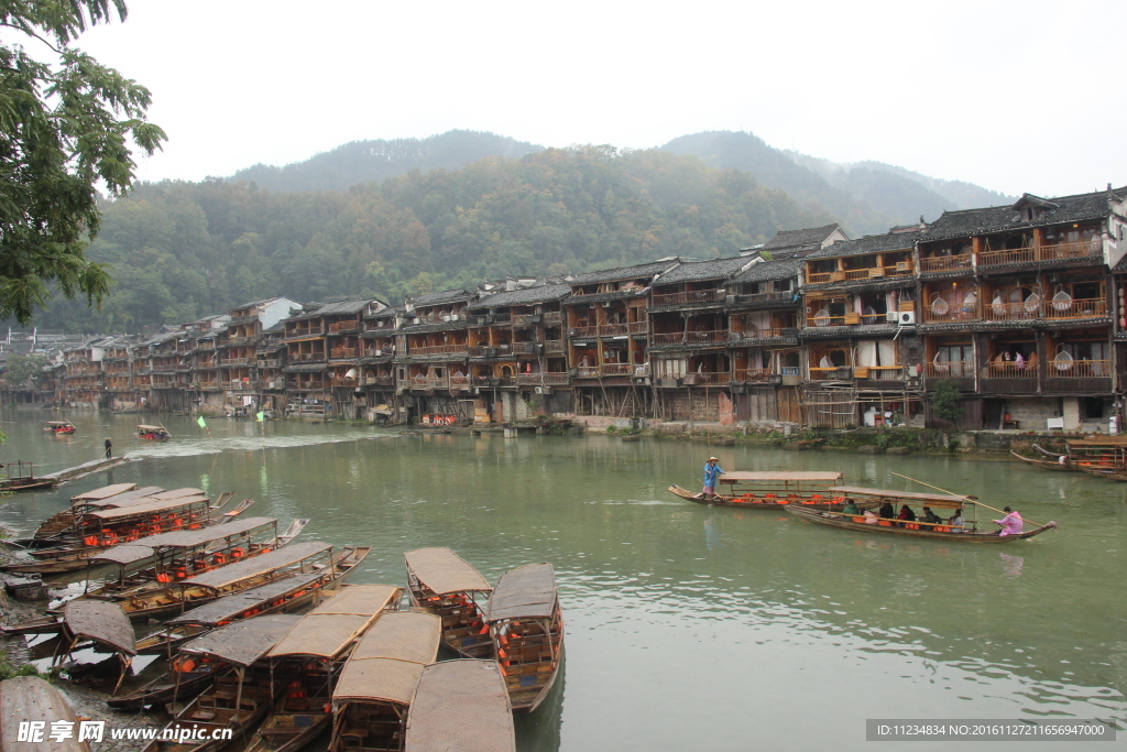 凤凰古城