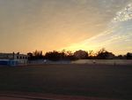 操场的夕阳