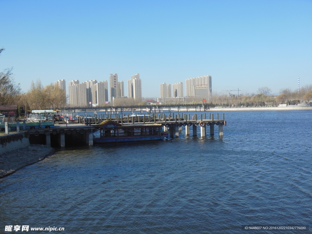 湖面风景