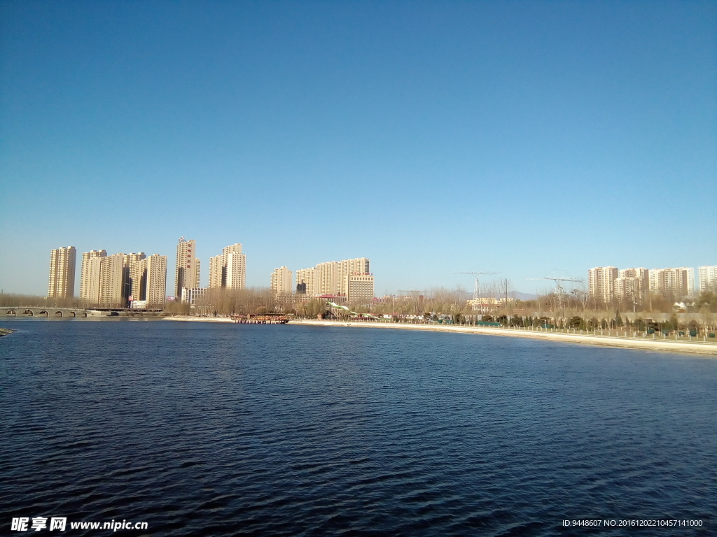 湖面风景