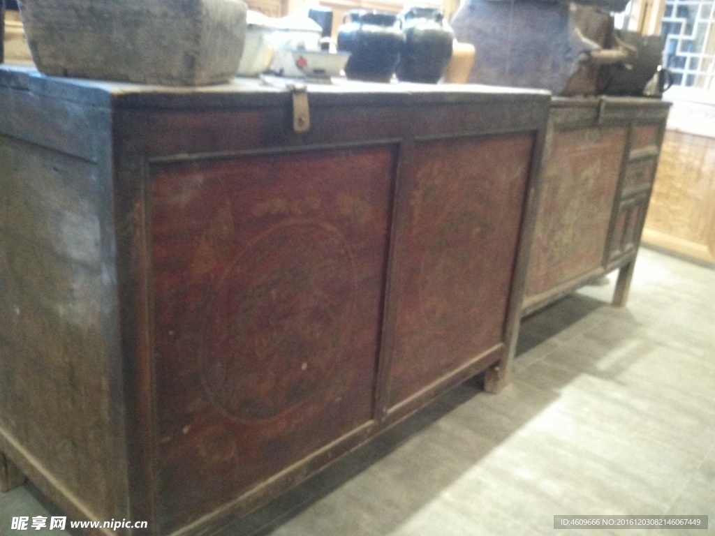 传统文化古董箱子老式家具