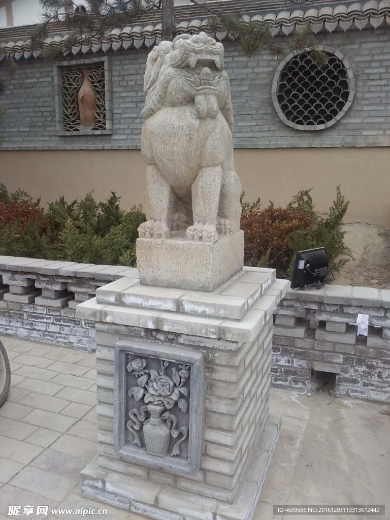 九龙山生态 文化园石狮子图片