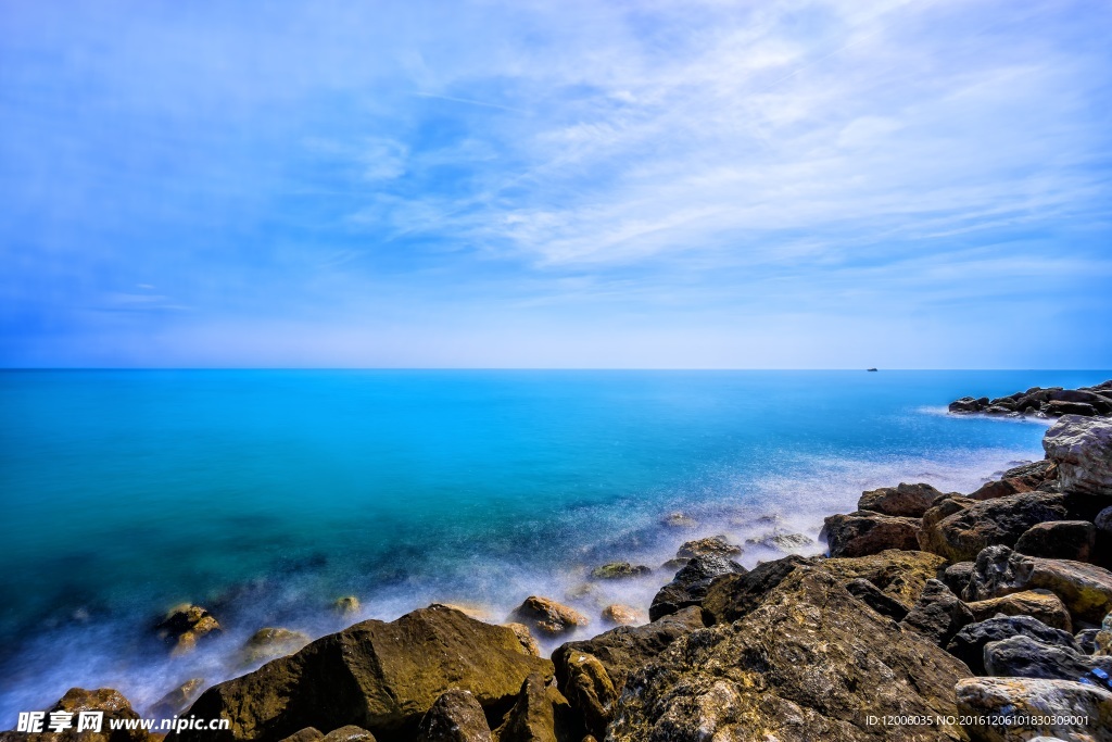 清澈的海水