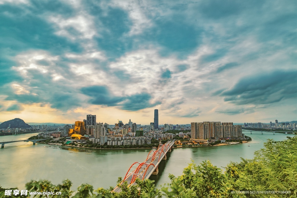 环岛城市风光