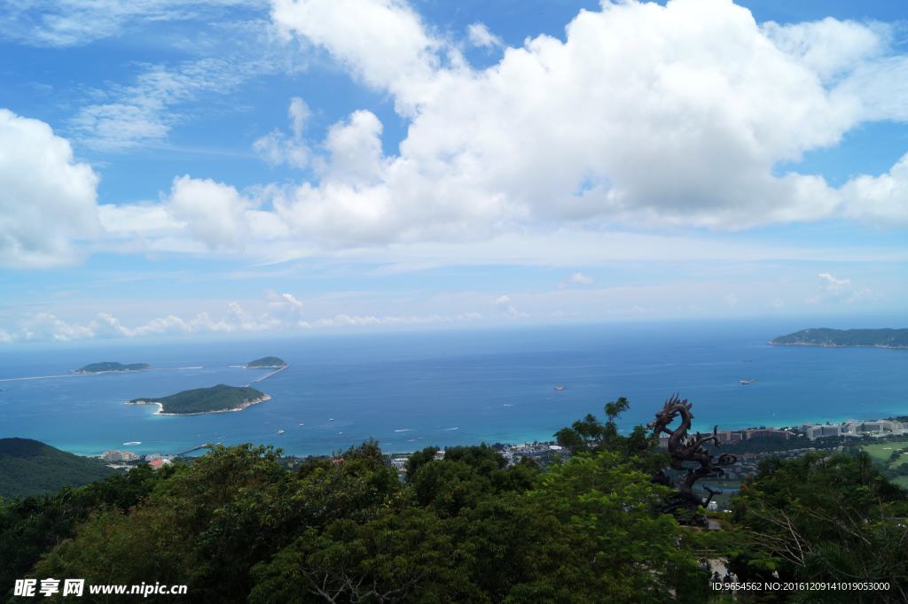 天海相间