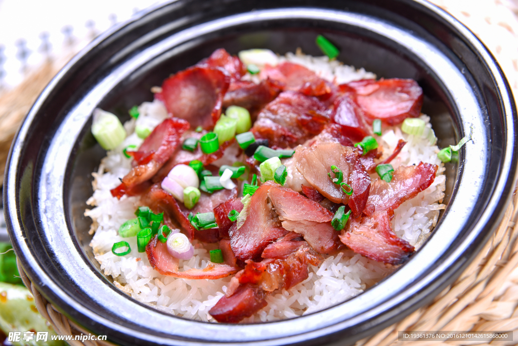 叉烧煲仔饭
