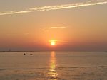 海上日出照片