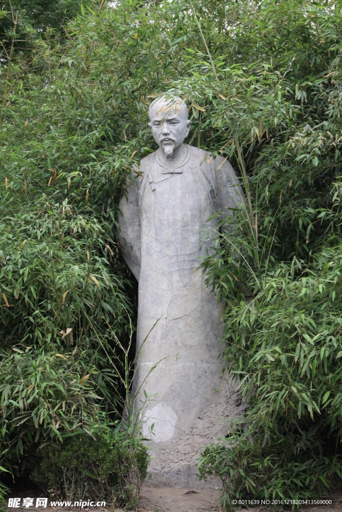 曹雪芹雕刻人像