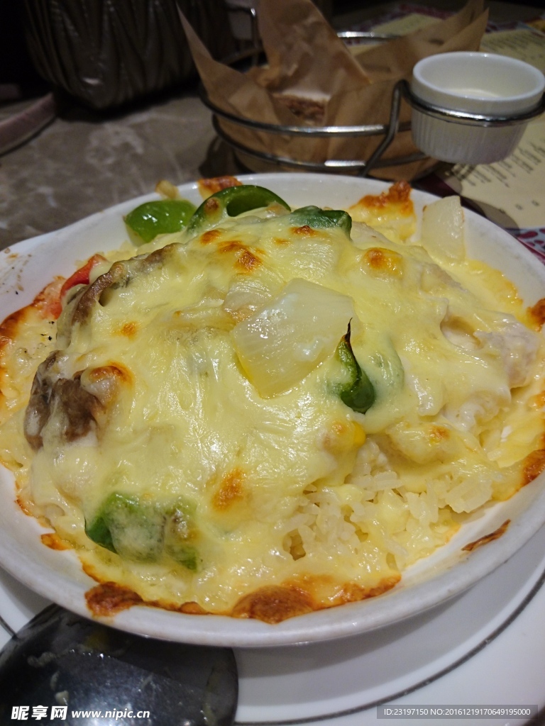 芝士黑椒牛柳焗饭