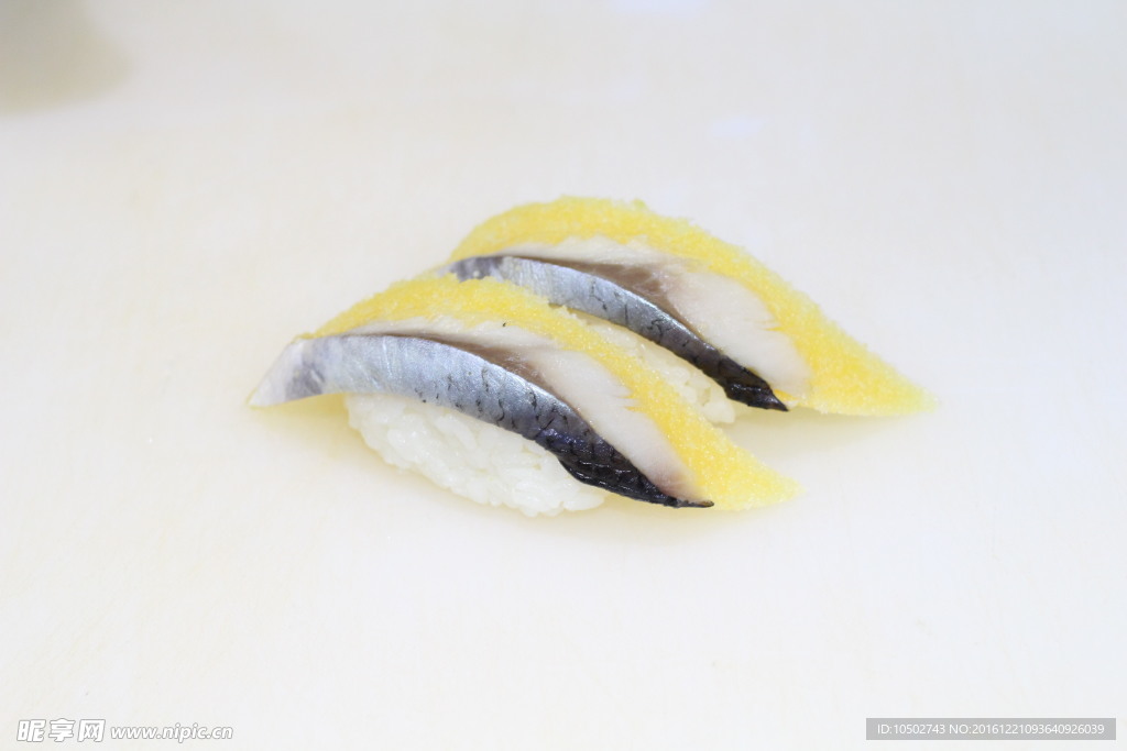 黄希鲮鱼寿司