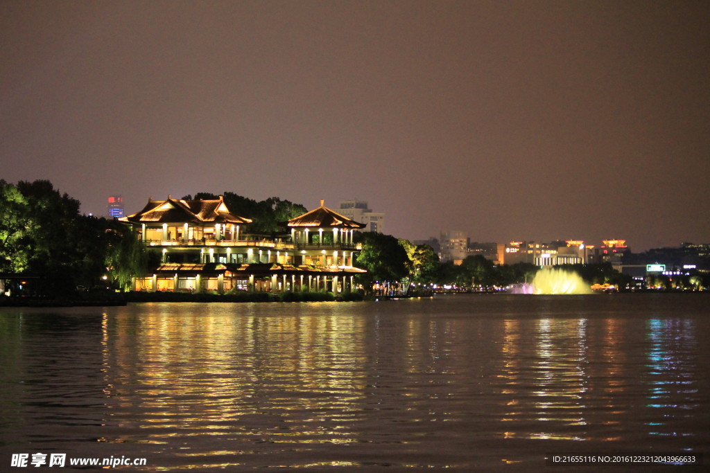 西湖夜景 音乐喷泉