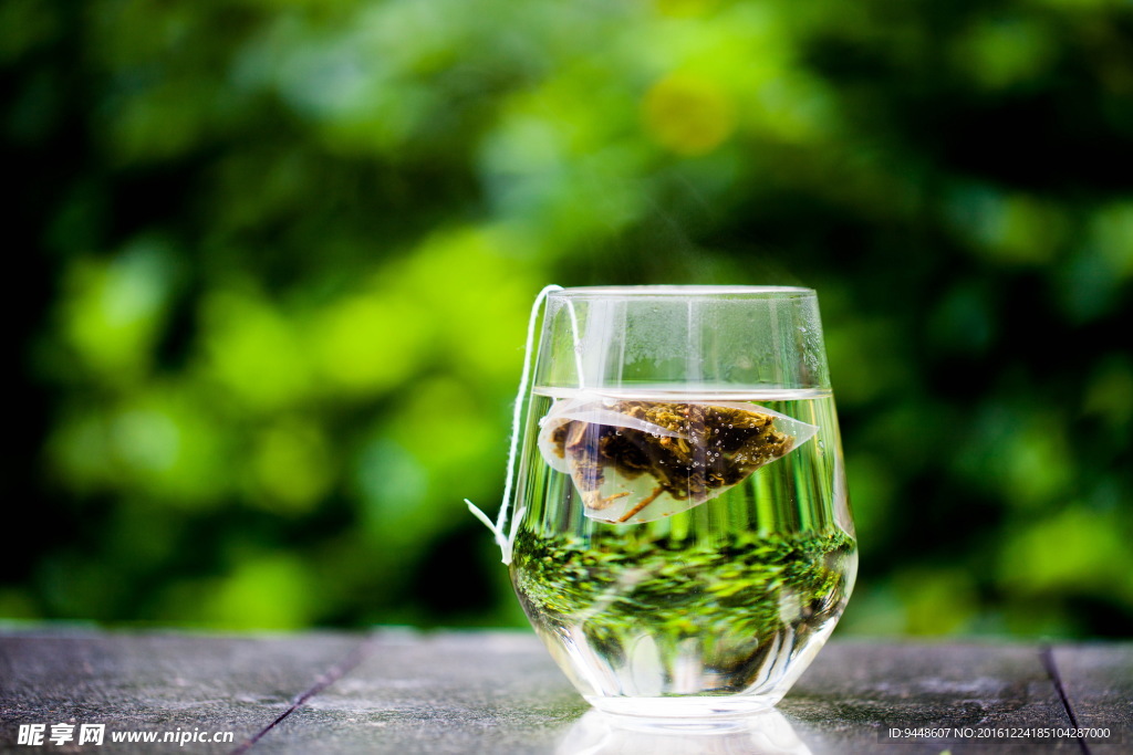 茶包泡茶图片