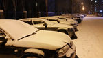 雪夜 路边的车