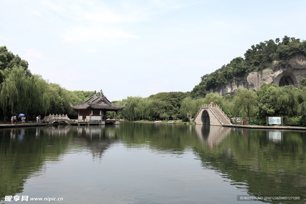 镜水湾