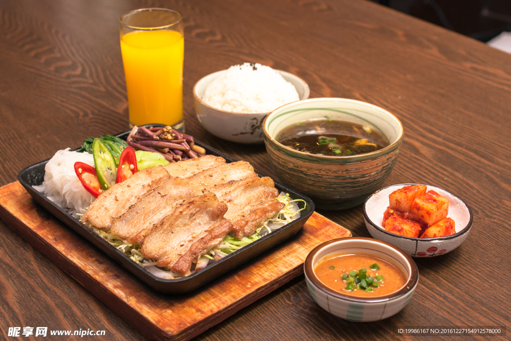 五花腩套餐