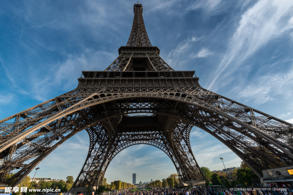 巴黎铁塔
