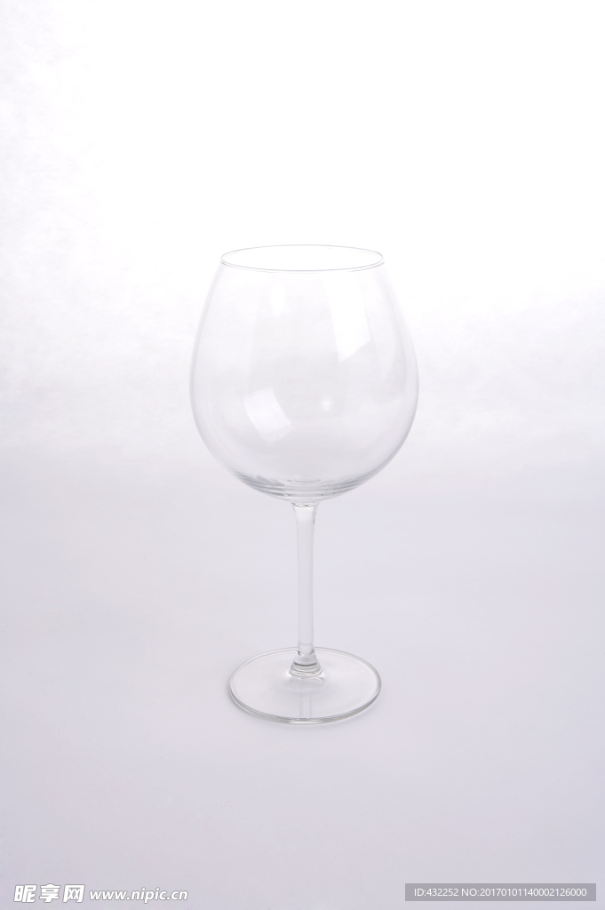 高脚杯