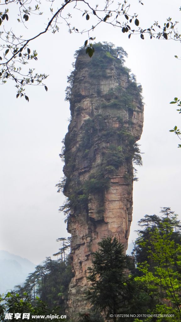 张家界石头山