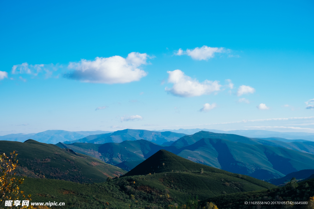 天空大山景色