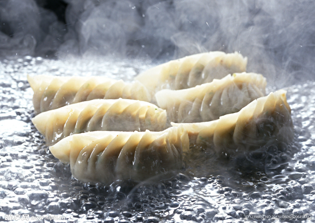煮饺子