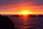 夕阳落下的海边