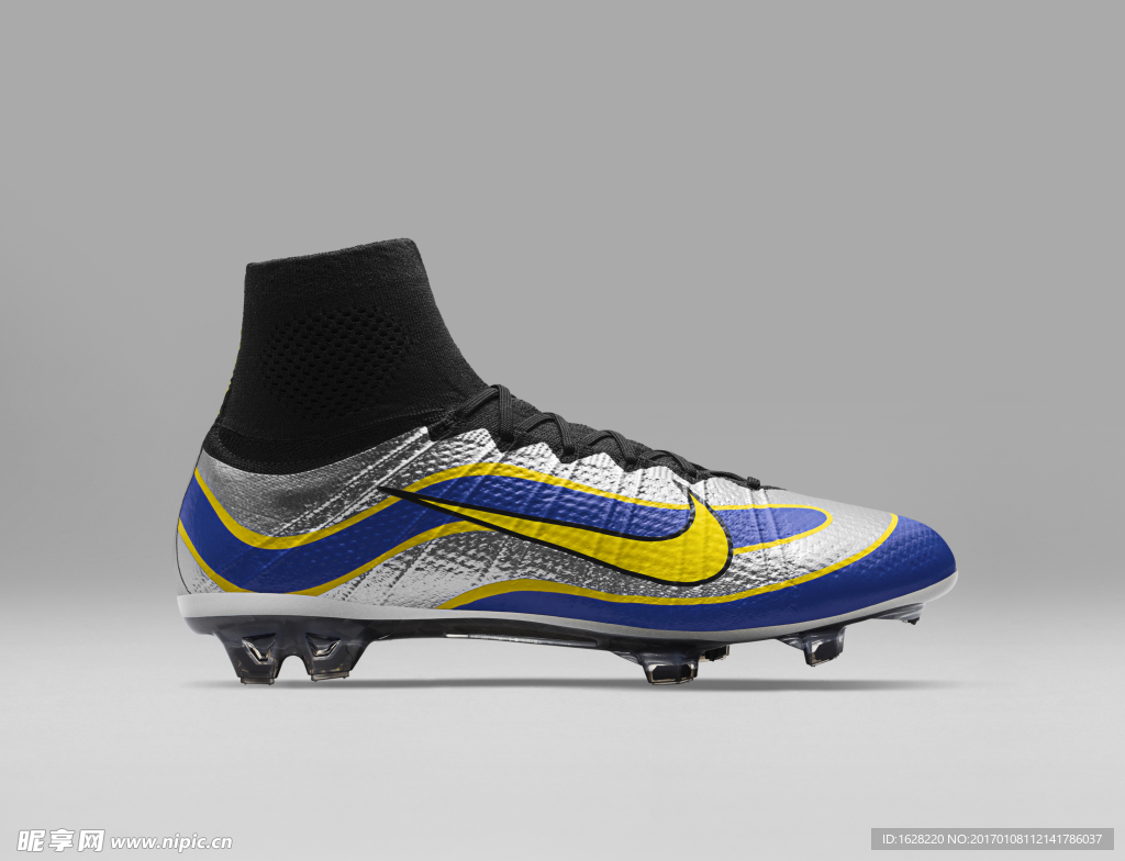 NIKE R9足球鞋广告