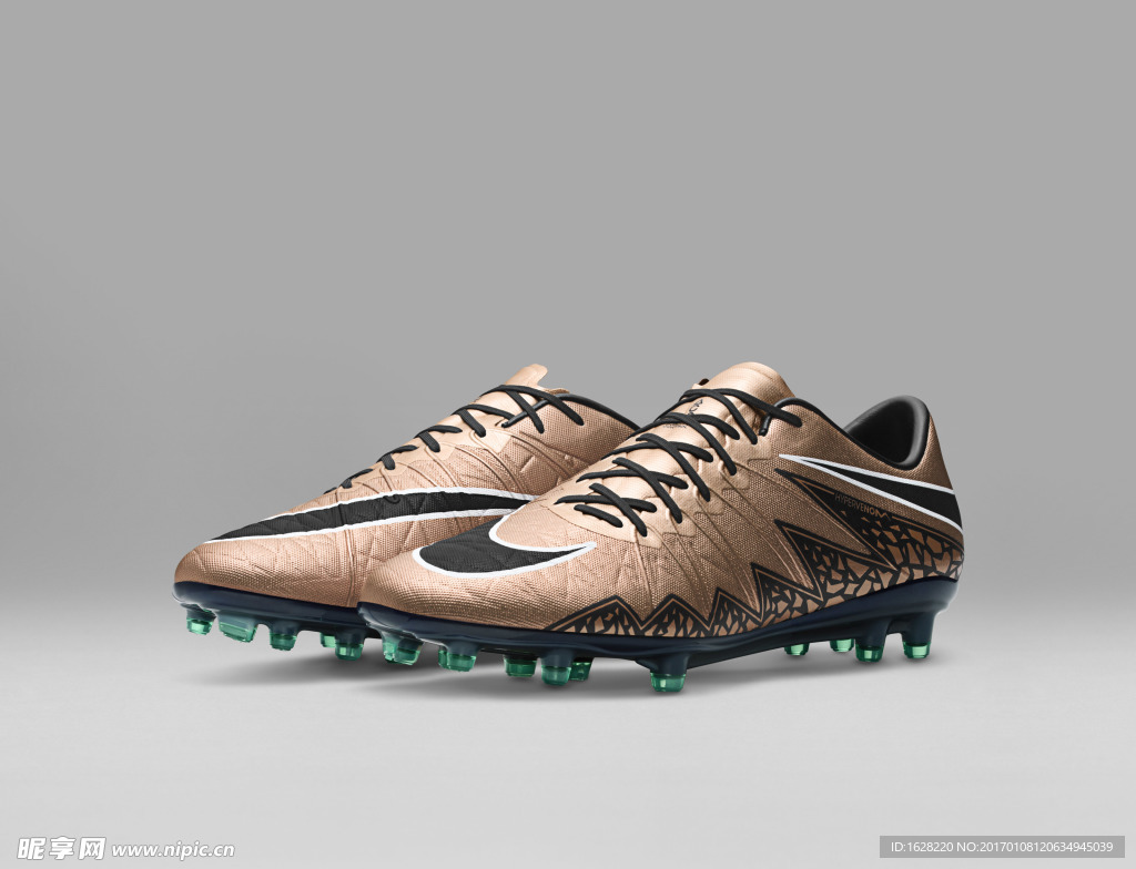 NIKE顶级足球鞋宣传广告