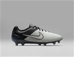 NIKE顶级足球鞋宣传广告