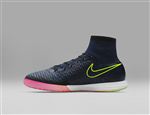 NIKE顶级足球鞋宣传广告