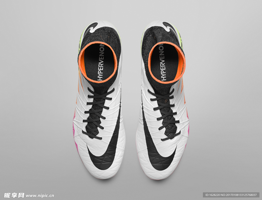 NIKE顶级足球鞋宣传广告