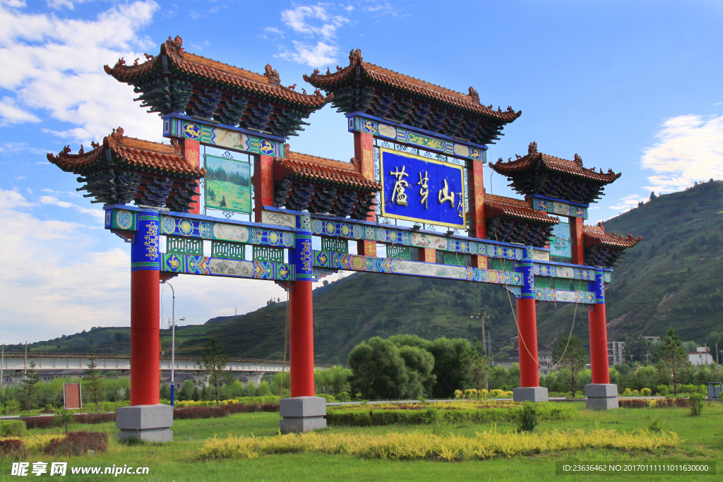 山西芦芽山 马侖草原