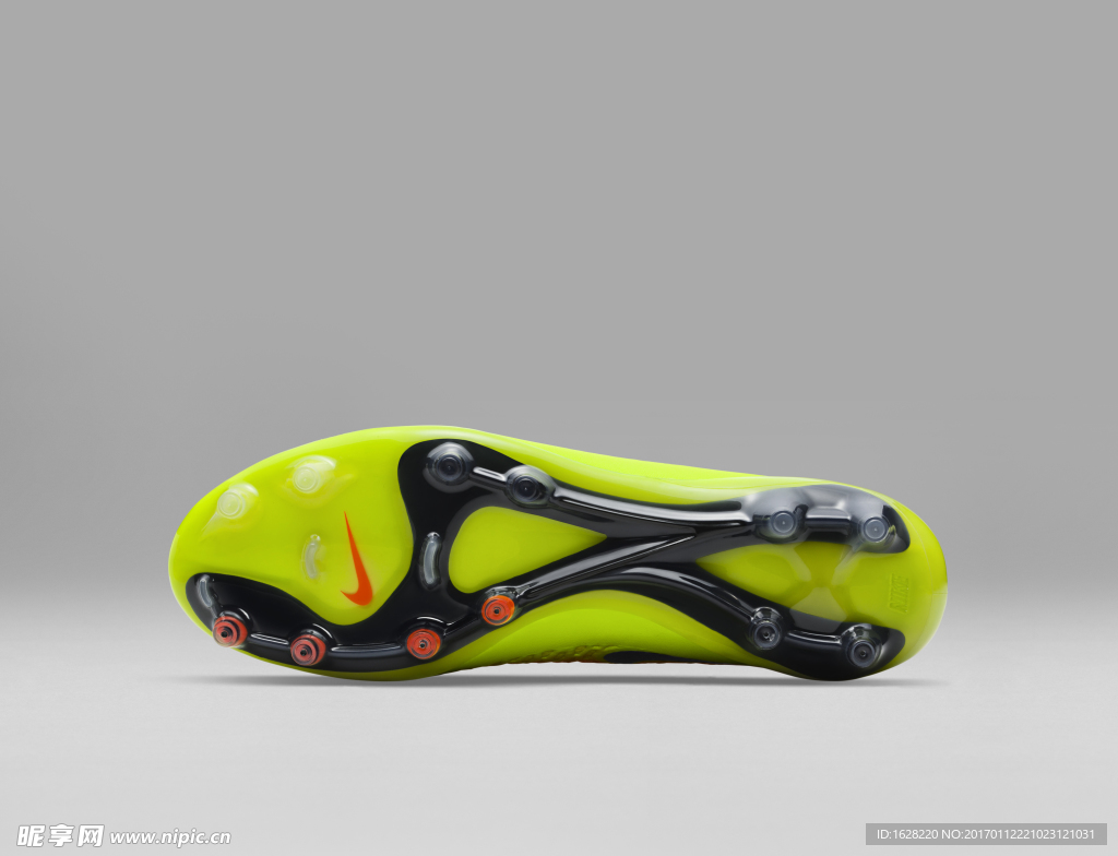 NIKE顶级足球鞋宣传广告