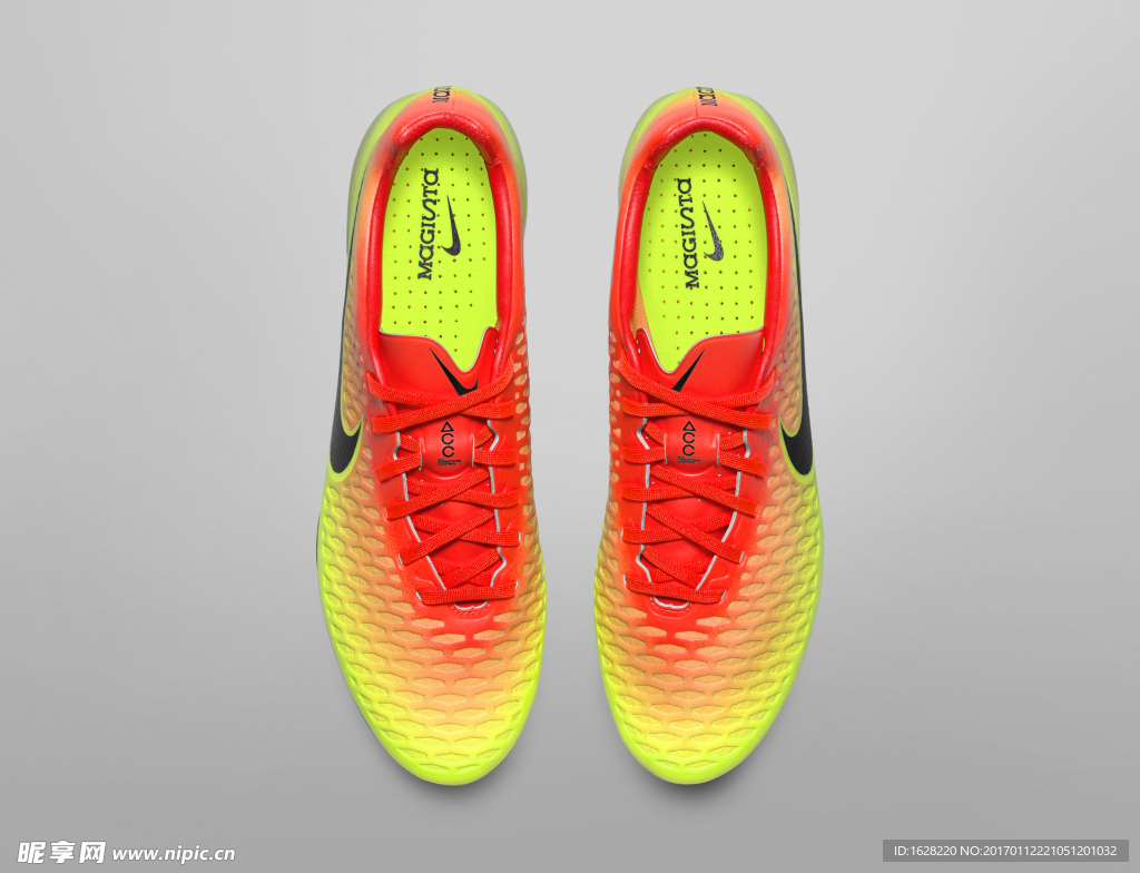 NIKE顶级足球鞋宣传广告