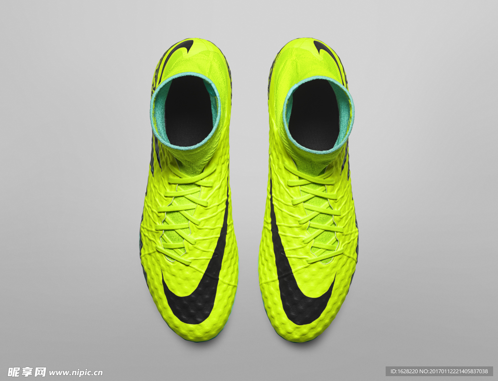 NIKE顶级足球鞋宣传广告