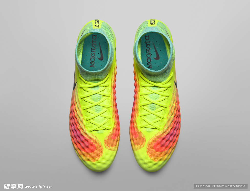 NIKE顶级足球鞋宣传广告