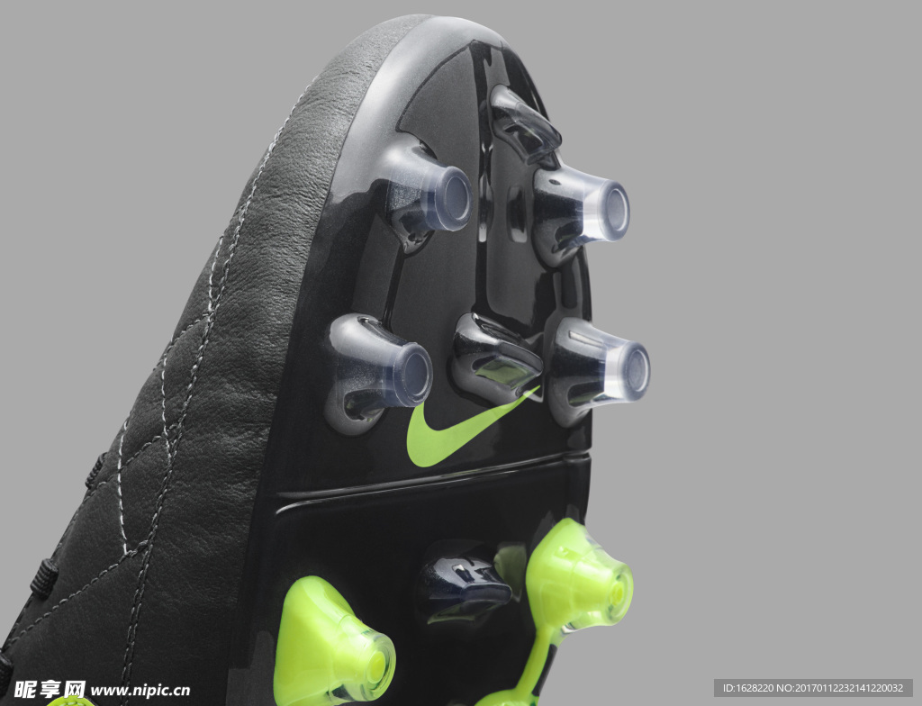 NIKE顶级足球鞋宣传广告